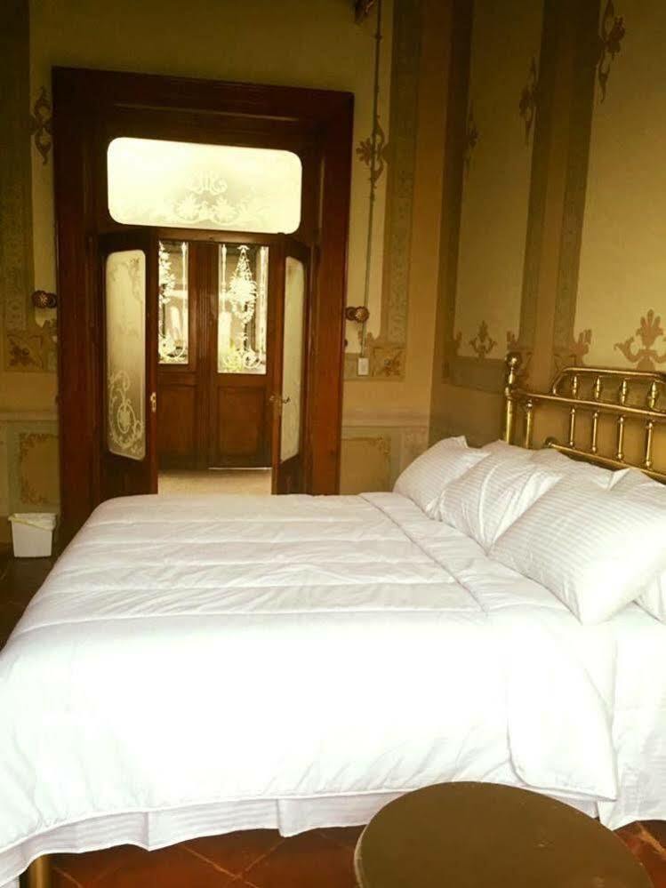 Leonora Hostal Пуебла Екстериор снимка