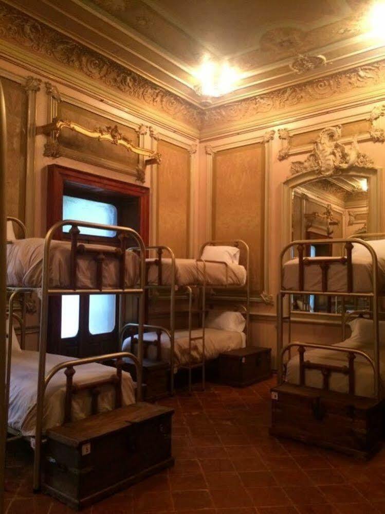 Leonora Hostal Пуебла Екстериор снимка