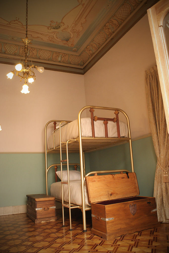 Leonora Hostal Пуебла Екстериор снимка